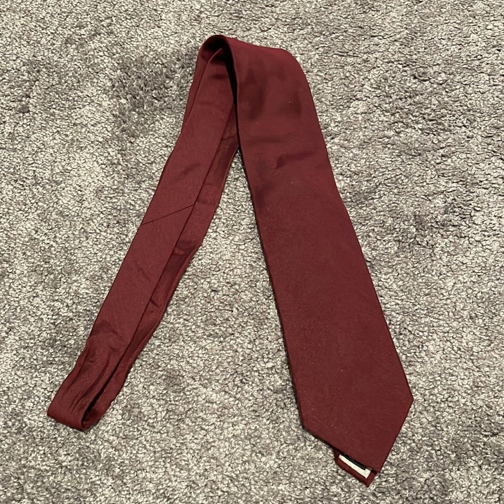 Wembley Maroon Tie